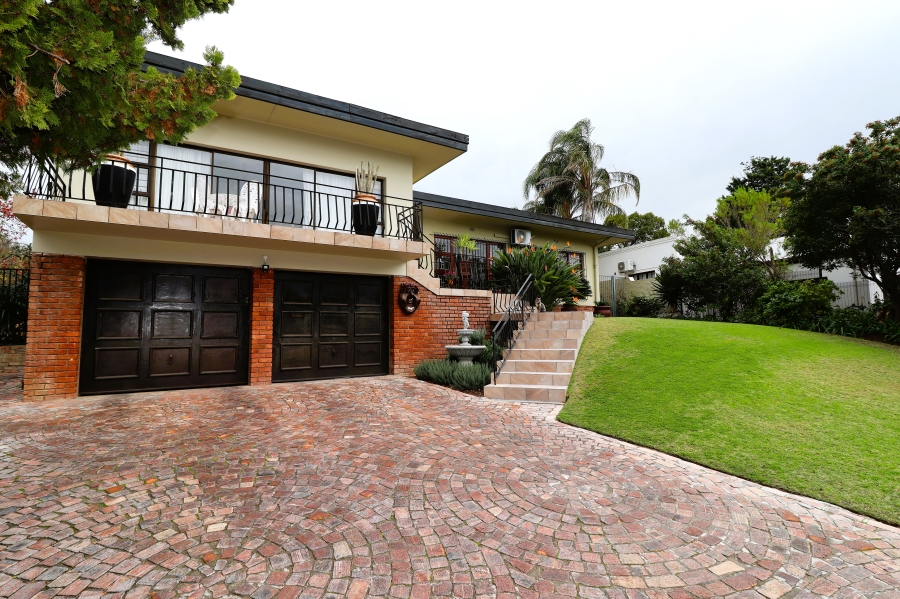 3 Bedroom Property for Sale in Uitsig Western Cape